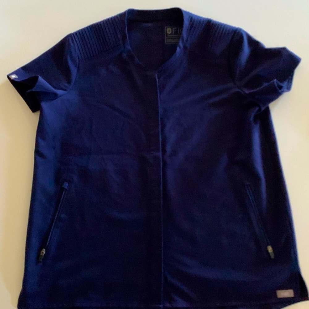 💙 Rare Figs Moto top Xsmall